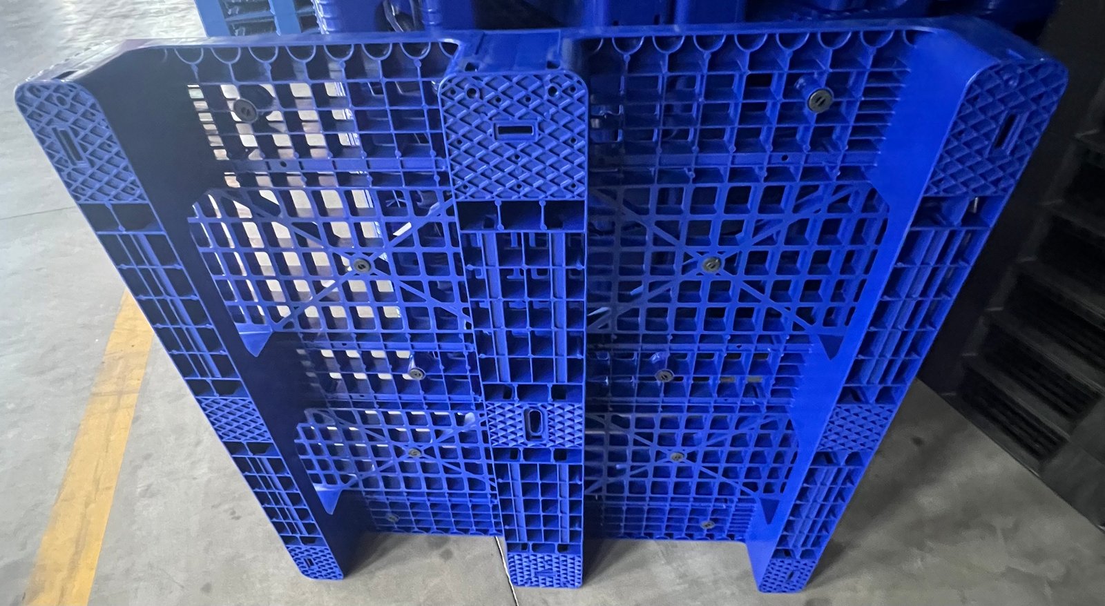 C3 Xanh đậm 1100x1100x150